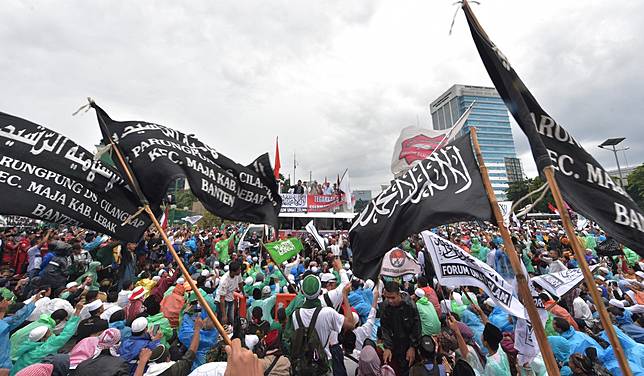 Indonesia election: in Prabowo versus Widodo, it's Islamic statehood versus tolerance