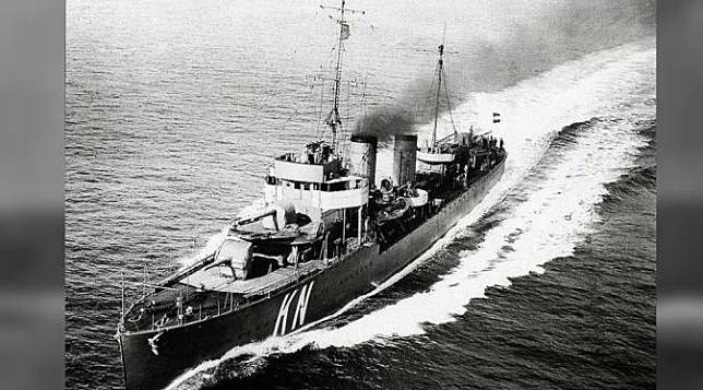 5 Penampakan Kapal Perang Sebelum Karam di Laut Jawa dan Dijarah
