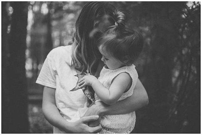 Bikin Rindu, 9 Hal Ini Pasti Dilakukan Ibu Sewaktu Kita Sakit Dulu!
