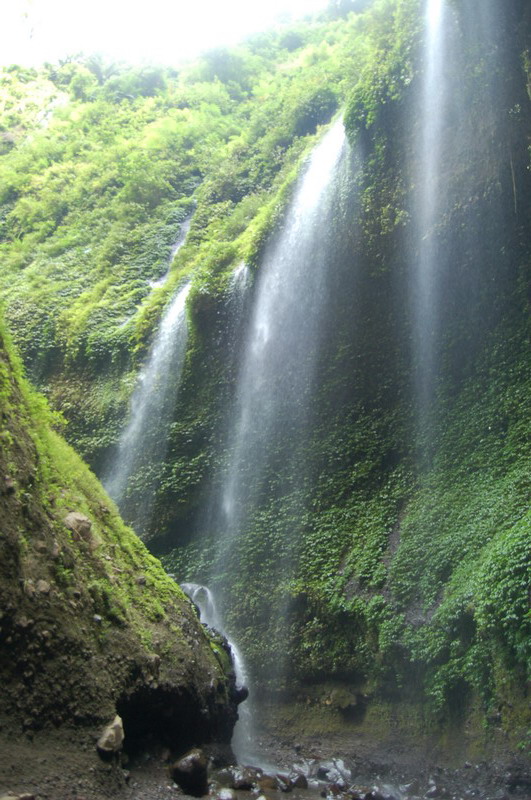 20 Tempat Paling Eksotis di Indonesia!