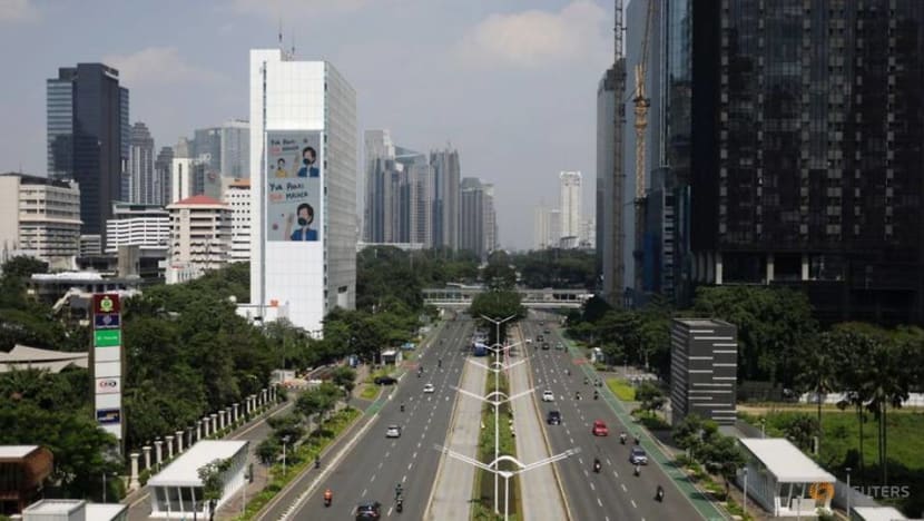 Some Jakarta employees told to work in office despite COVID-19 curbs