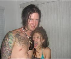 KISAH HIDUP : James Owen Sullivan aka THE REV. Drummer Legenda yang Nomaden !