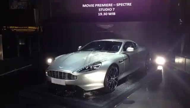 Satu-satunya Orang Indonesia yang Punya Mobil Mewah Film Spectre