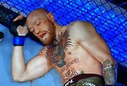 Antara Marquez &amp; McGregor, Dokter UFC Lebih Manusiawi