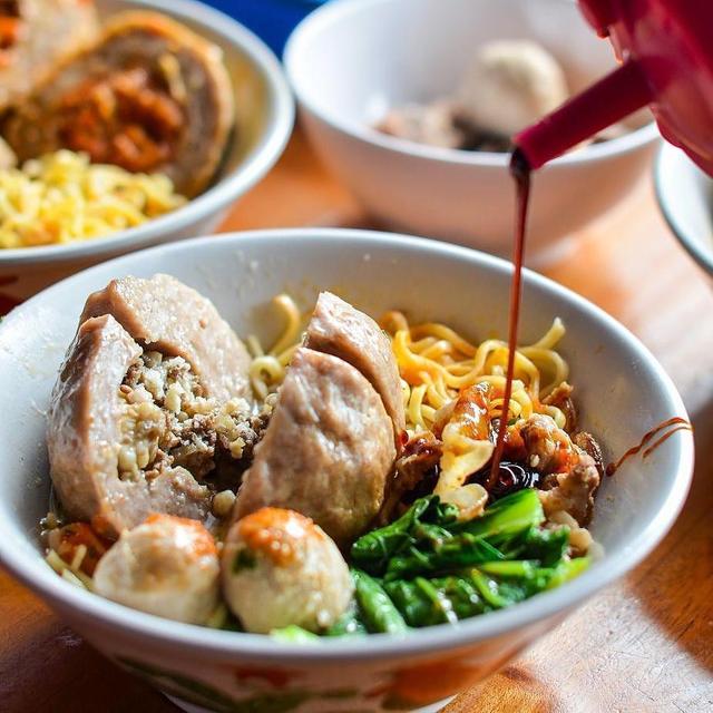 Aneka Isian Bakso yang Tak Terpikirkan Sebelumnya