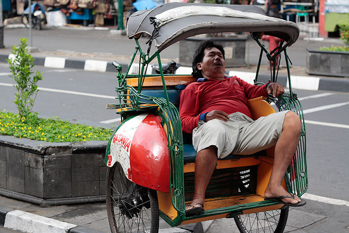 beberapa-benda-masa-lalu-yang-akan-mengingatkan-cerita-anda-bersama-mantan
