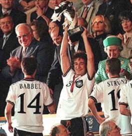 [SUDDEN DEATH GOAL] Tiga Momen Golden Goal di Sepakbola