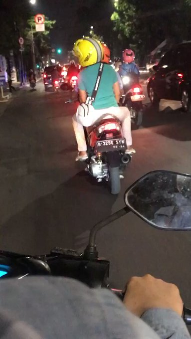 8 Merek tas tiruan ini penampakannya bikin geleng-geleng kepala