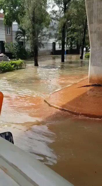 Jakarta Banjir Lagi, Warganet Sindir Anies Baswedan Lewat Tagar #WajahBaruJakarta