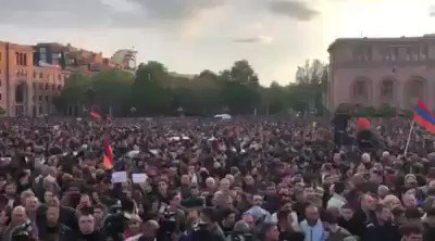 Militer Armenia Bergabung Dalam Unjuk Rasa Anti-Pemerintah