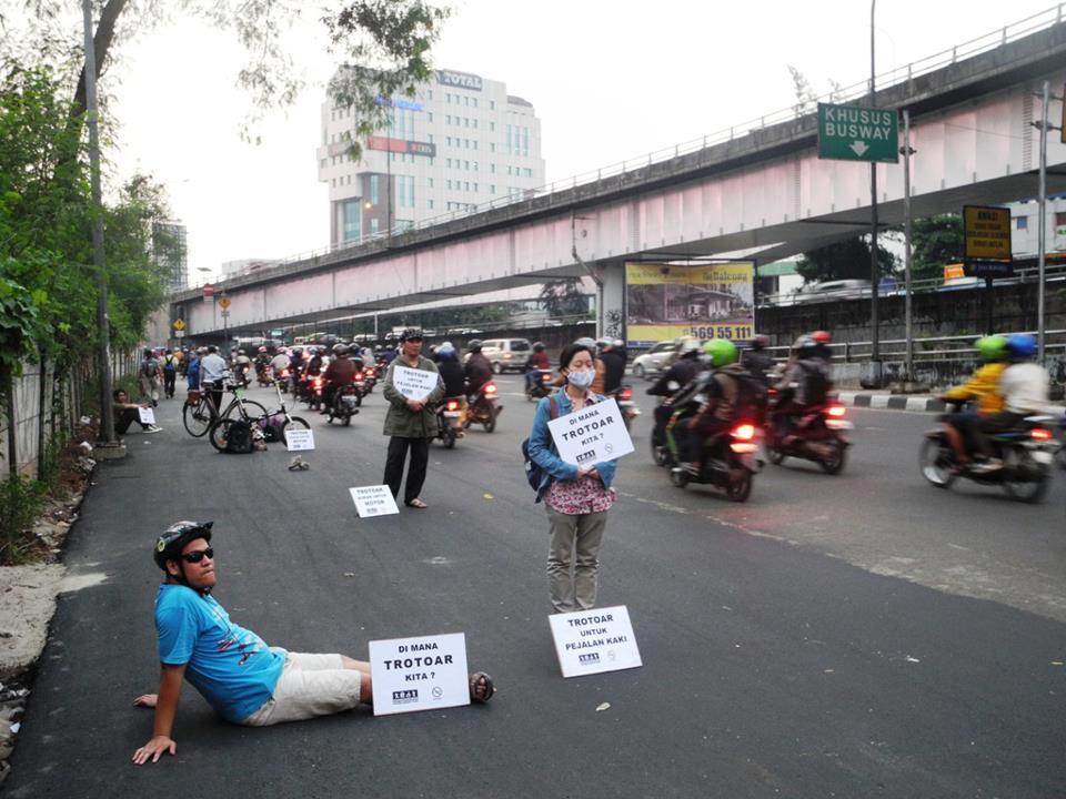 SAHABATKU pengendara Roda 4 dan pengendara Roda 2