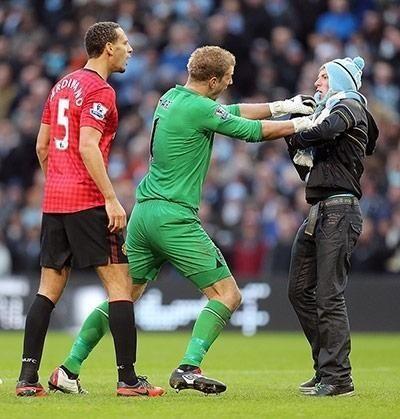 Rio Ferdinand Salut kepada Joe Hart Saat Insiden Berdarah Derby Manchester