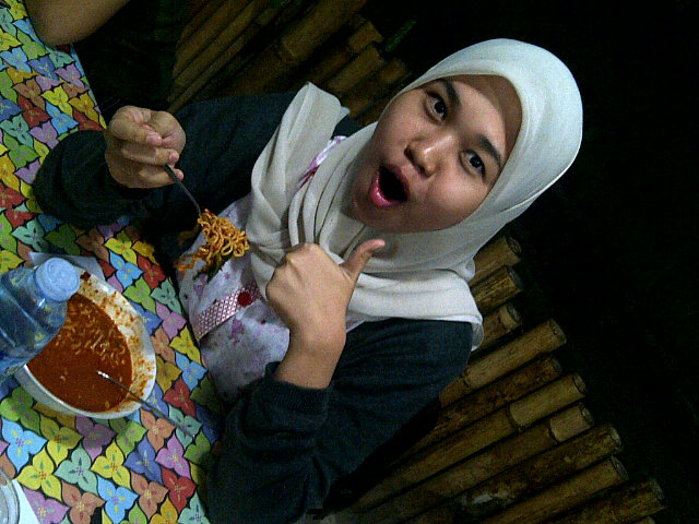 Mie Nampol, Pedesnya Bikin NGOMPOL!!!