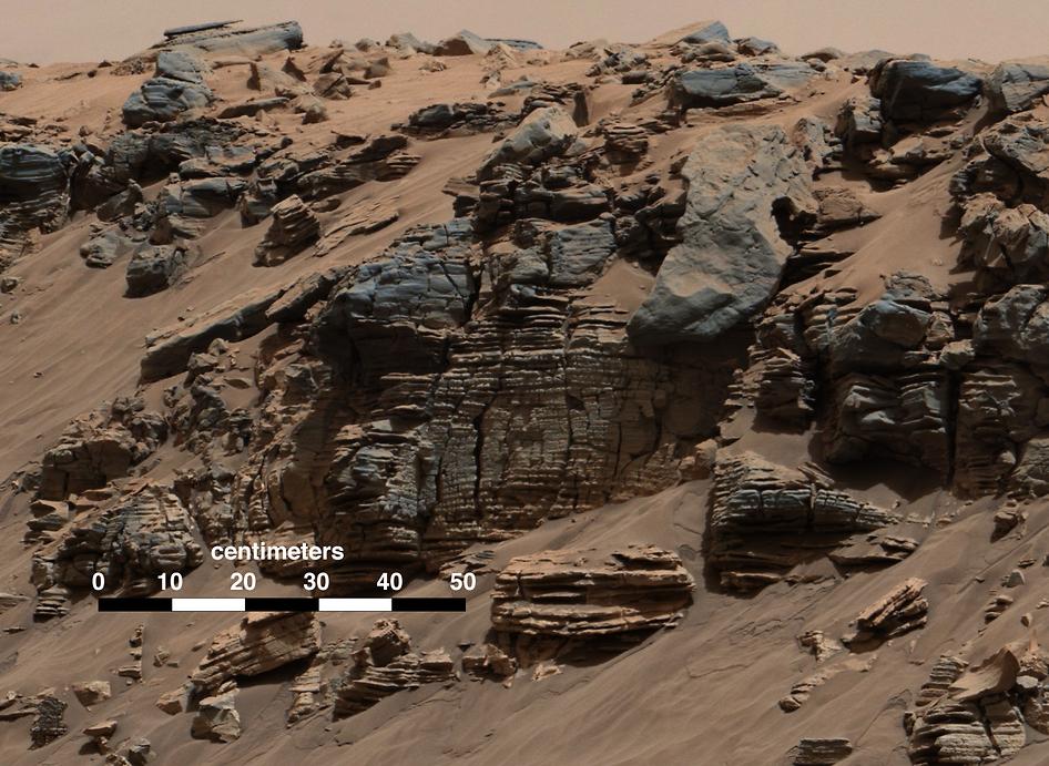 6 jam yang lalu, Robot Curiosity Rover take selfie dari Mars