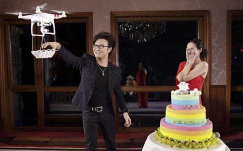 ciilaka wuuthuutt,Chinese film star Zhang Ziyi is proposed to – by drone 