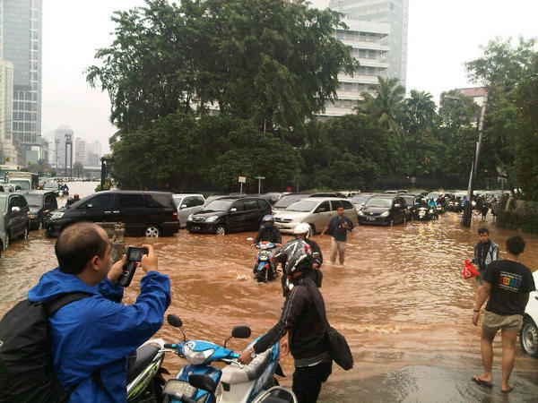 posting-poto-laporan-banjir-hari-ini-di-tempat-agan