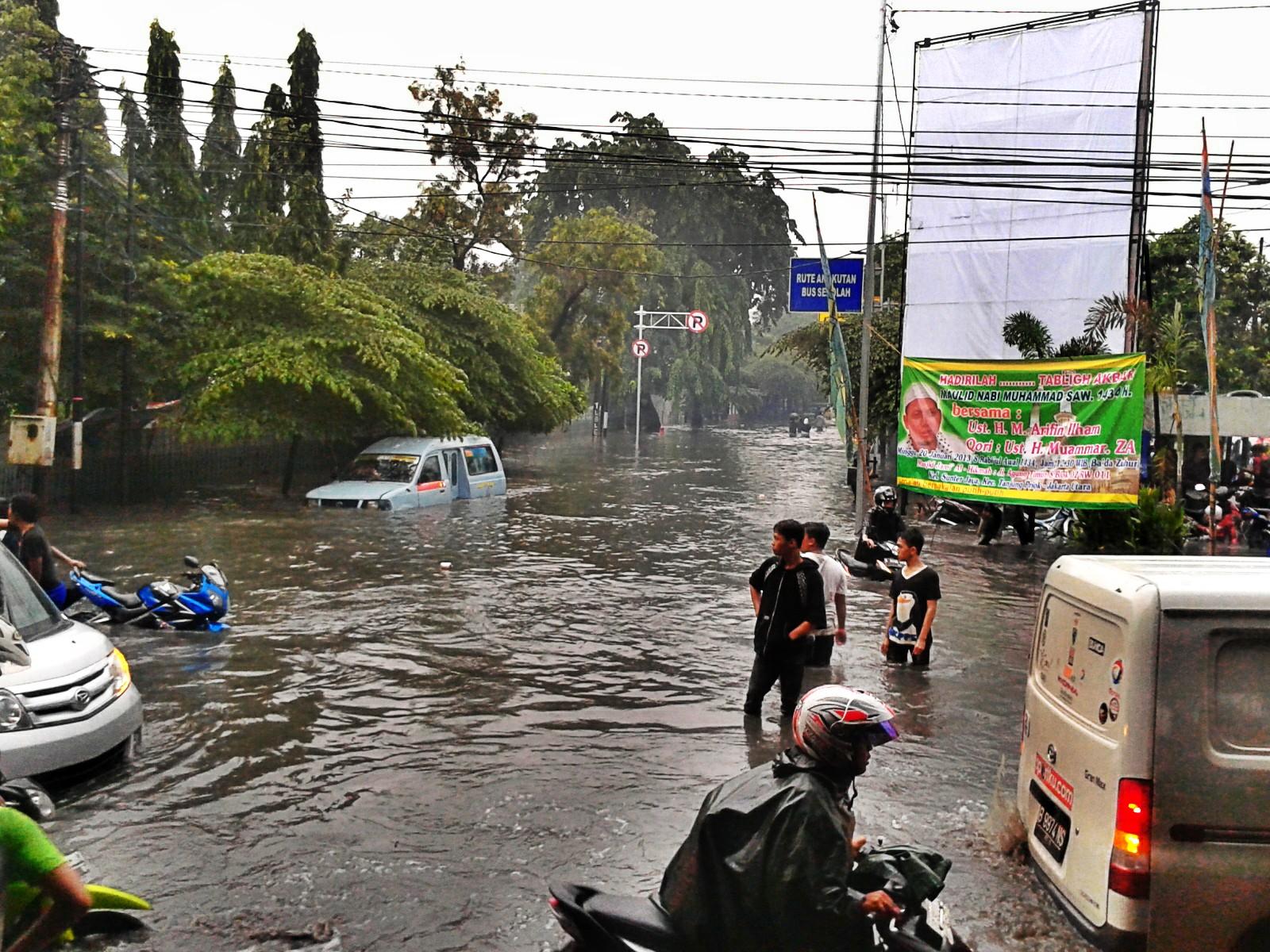 Post Photo banjir kalian disini.. selalu update gan..