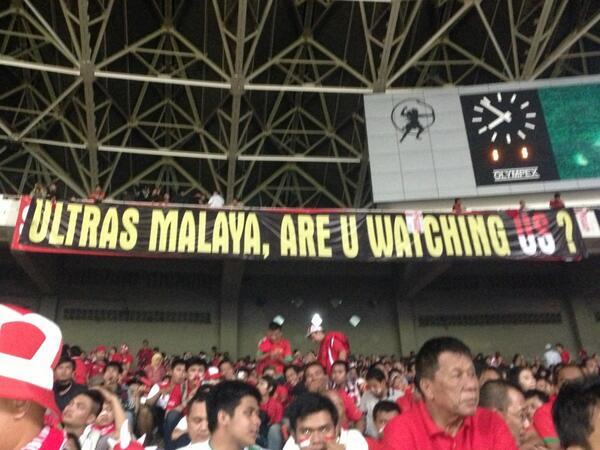 Foto Pyroshow Suporter Indonesia | Pyro Is Not Crime &#91;Ultras Sejati Masuk&#93;