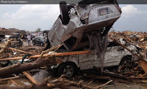 Tornado terbesar menyerang Oklahoma US