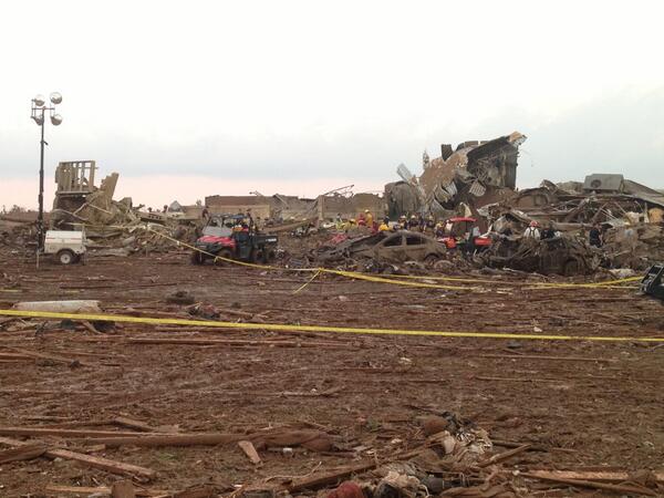 Tornado terbesar menyerang Oklahoma US