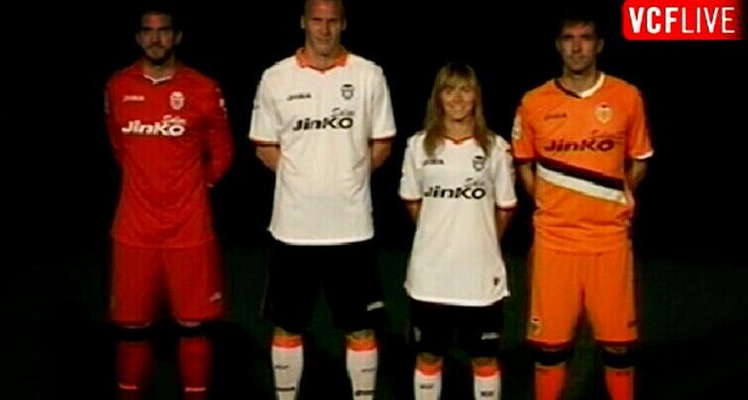 Parade Jersey Bola Musim 2013/2014