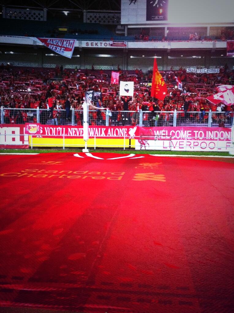 Foto-Foto Fans Liverpool ketika di GBK! Salut gan!