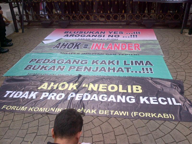 ingin-bertemu-ahok--pembela--pkl-tanah-abang-mencari-hingga-ruang-kerja