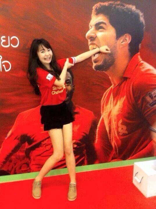 Untung Rugi Jika Liverpool Jual SUAREZ