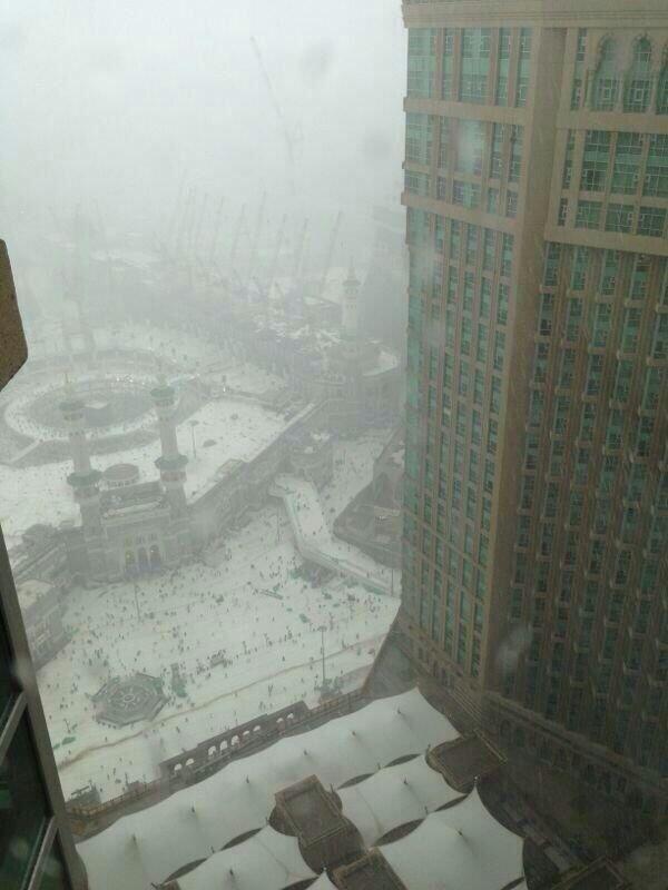 Foto Foto Kota Suci Mekkah Diguyur Hujan 
