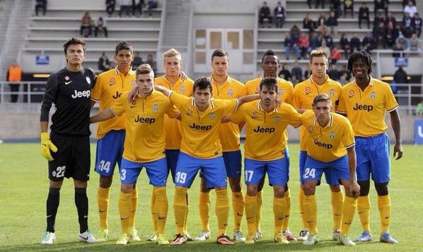 juvekaskus-juventus-fc-spa-2013-2014-gt-bench-quotjuventini-kaskusquot-in-here---part-1
