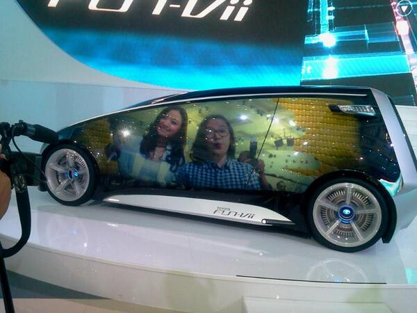 Luncurkan Fun-Vii, Toyota makin dekat dengan gadget, gan!!