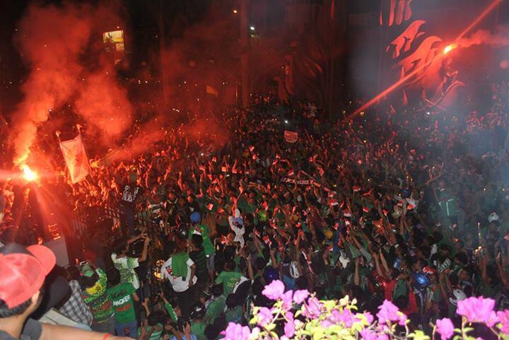 Aksi Damai 1927 Lilin Bonek, Awal Perjuangan Dari Pendzoliman