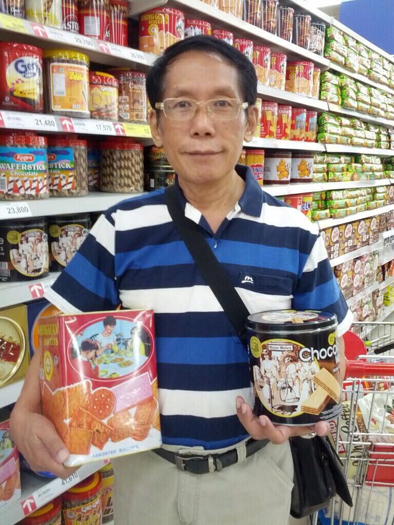 Bernardus Prasodjo, Pelukis kaleng Khong Guan yang fenomenal | KASKUS