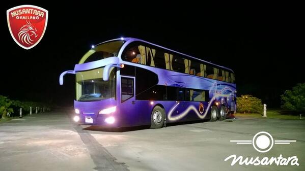 Nih, Bus Tingkat Asli Indonesia! Cinta produk dalam negri . &#91;full PICT&#93;