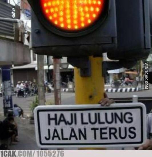 Meme Kocak seputar #SaveHajiLulung