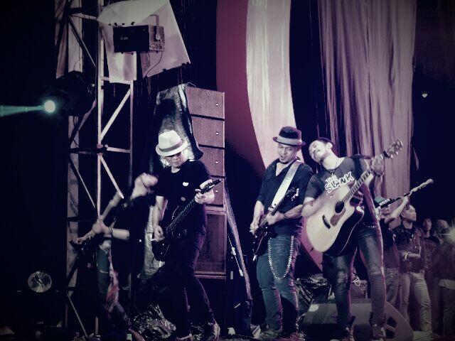 &#91;foto&#93; KONSER 30 TAHUN SLANK GAK ADA MATINYA
