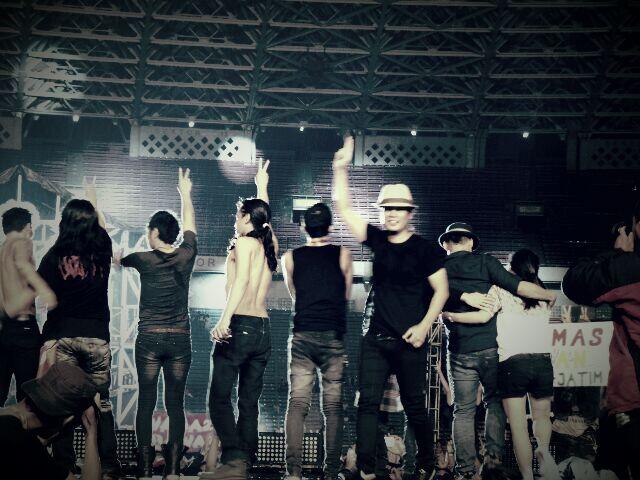 &#91;foto&#93; KONSER 30 TAHUN SLANK GAK ADA MATINYA