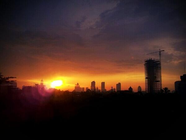 &#91;Keren!&#93; Panorama Indah Jakarta yang Dikumpulkan Akun @Pocketonics