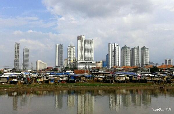 &#91;Keren!&#93; Panorama Indah Jakarta yang Dikumpulkan Akun @Pocketonics