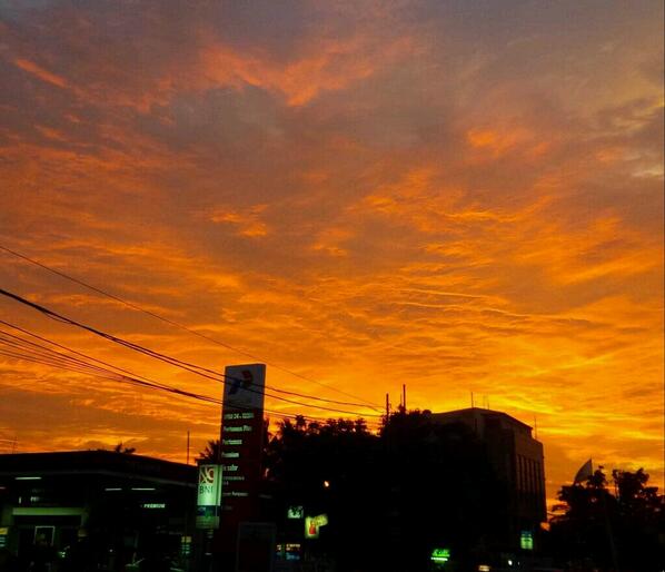&#91;Keren!&#93; Panorama Indah Jakarta yang Dikumpulkan Akun @Pocketonics