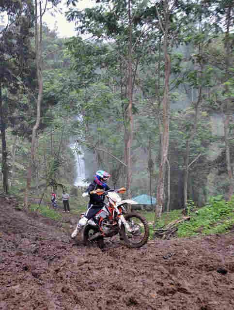 &#91; Luput dari media &#93; Inilah 'Blusukkan' Ala Gubernur Sumatera Barat
