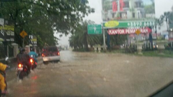 &#91; Info + PIC &#93; Banjir &amp; Genangan Air di Jakarta &amp; Sekitarnya , 17 Januari 2014