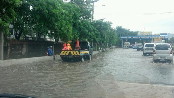 &#91; Info + PIC &#93; Banjir &amp; Genangan Air di Jakarta &amp; Sekitarnya , 17 Januari 2014