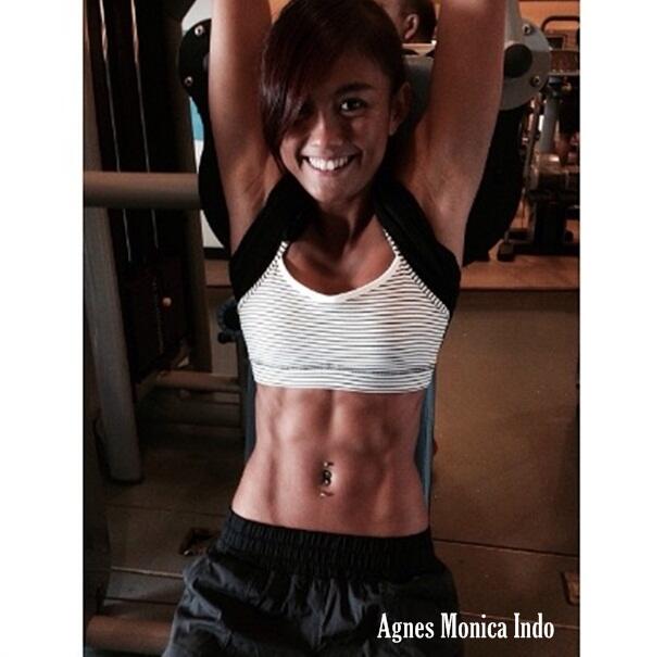 Pacar Ngambek melihat Agnez Mo terlalu Seksi