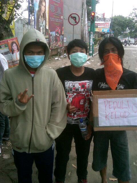 KERABAT KOTAK PEDULI SESAMA Korban Gunung Kelud