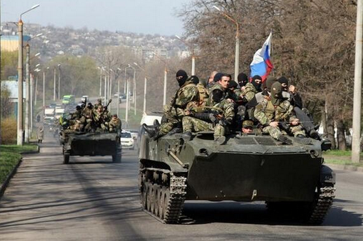 foto-militer-russia-lancarkan-invasi-ke-ukraina-timur