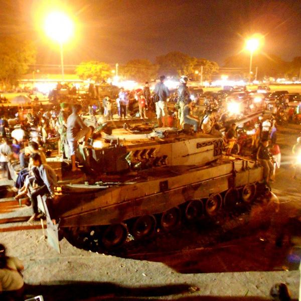 Tiba di Yogyakarta, Tank Leopard Langsung Diserbu Warga