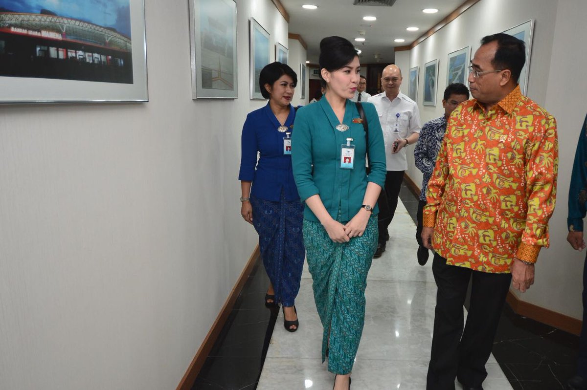 kpk-eks-dirut-garuda-indonesia-emirsyah-satar-jadi-tersangka