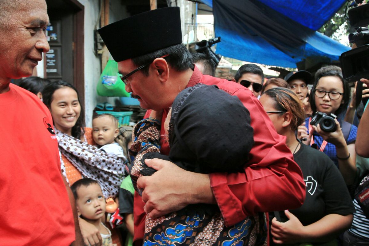 Djarot: Saat Membantu, Kami Tidak Bertanya Kemarin Pilih Siapa