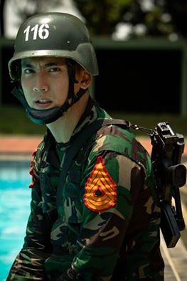 Ini 7 Aktor Indonesia yang Makin Tampan Pakai Seragam Tentara